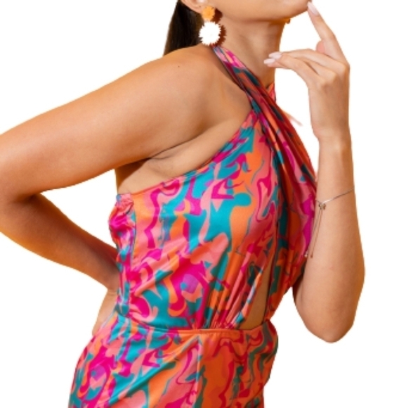 Stylecast halterneck abstract printed wrap multicolor sleeveless  jumpsuit - Picture 4 of 10